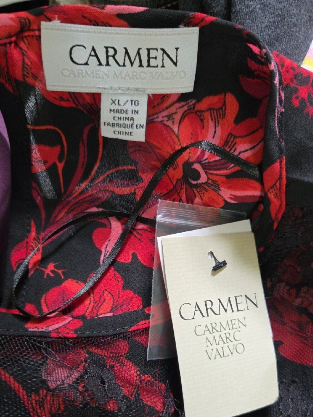 NWT Carmen Marc Valvo Women's Black Lace Blouse Red Floral Print Whimsigoth Lg - Picture 6 of 7